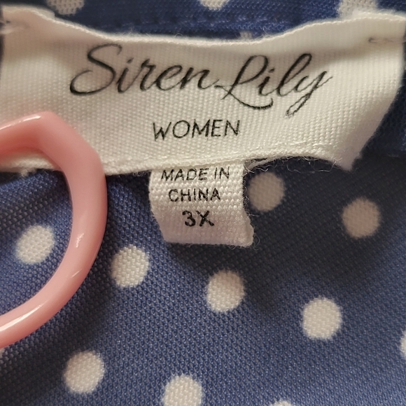 Women's Siren Lily Women's Sleeveless Button Up Tank Tops - Picture 10 of 11